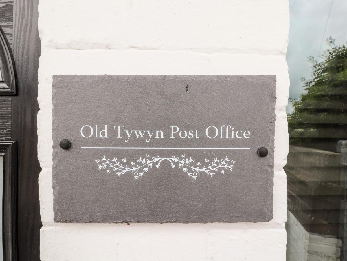 The Old Tywyn Post Office Villa คอนวี ภายนอก รูปภาพ